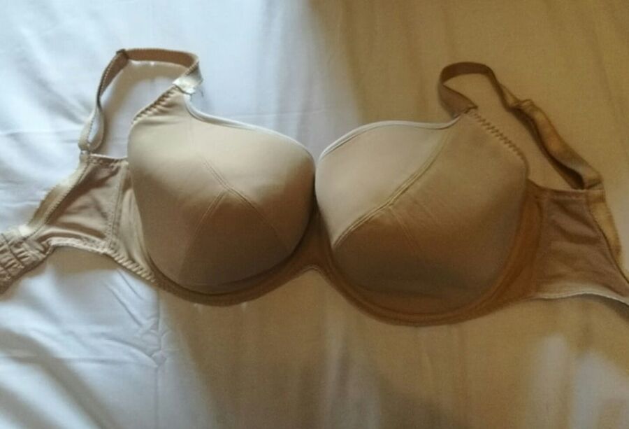 Used J-K cup bras