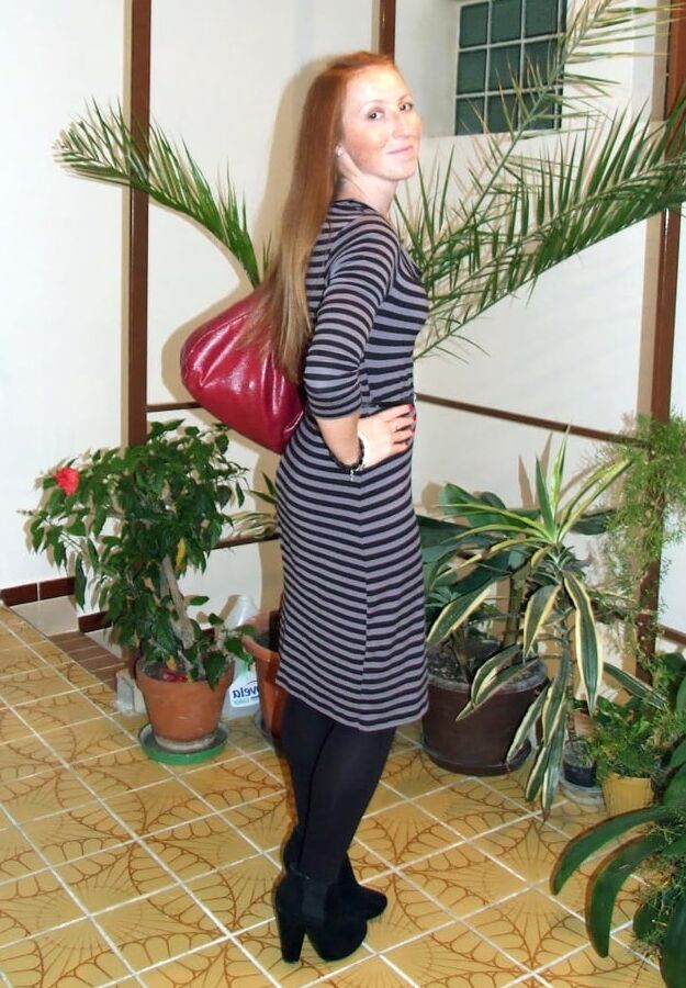 Wives and GFs in Pantyhose