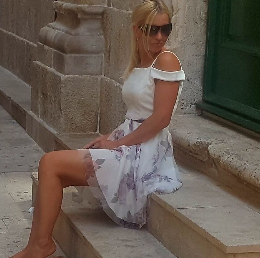 A Woman of No Importance