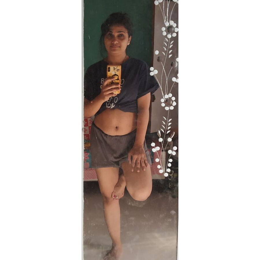 Sexy Indian Ritu