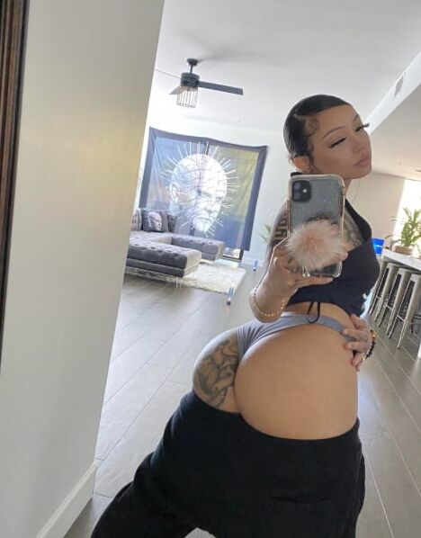 Nice ass wit Ink