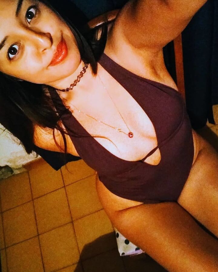 On Instagram- flopinaaa