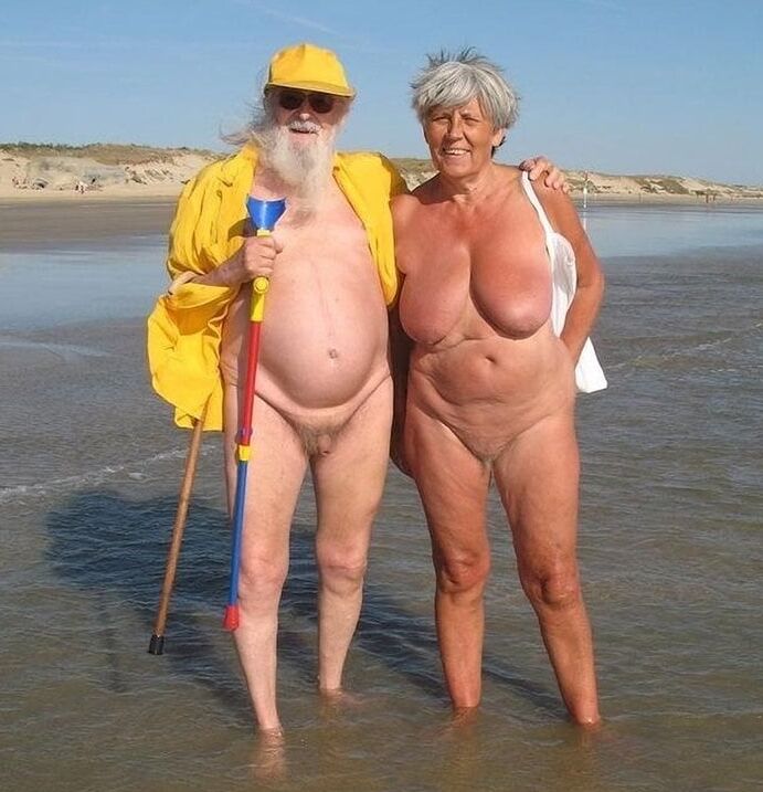 Mature nudist