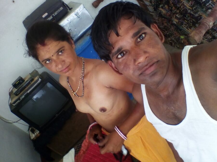 Sexy Bhabhi fucked with neighbour
