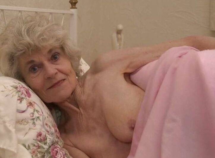 Torrie in bed