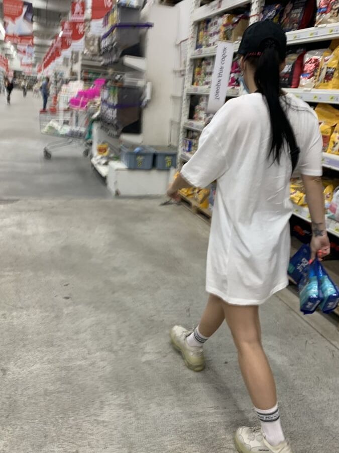Beautiful gym lady. Upskirt sexy ass