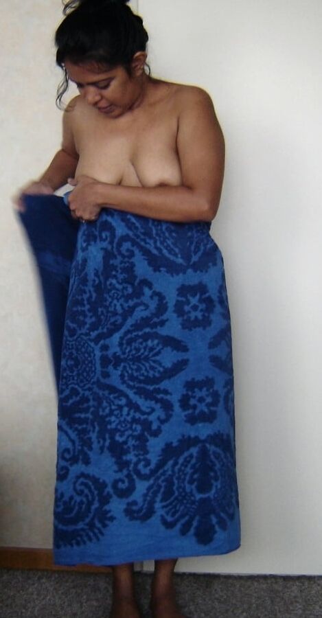 Desi Tamil Wife