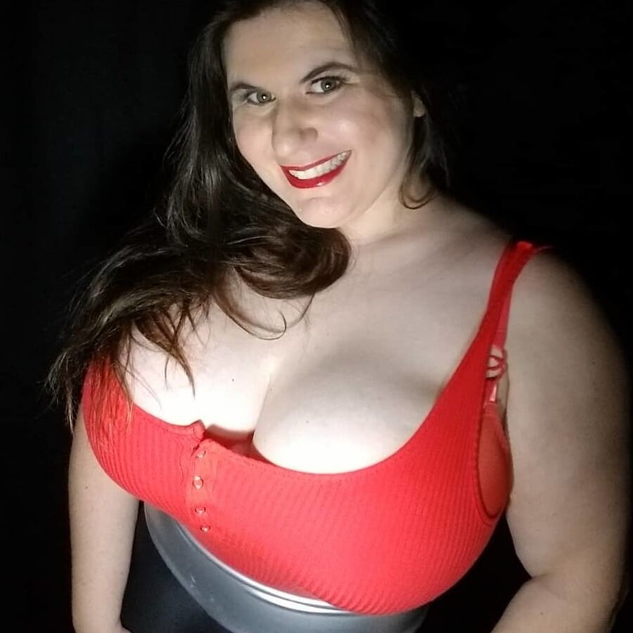 Bbw mix (Busty dressed)