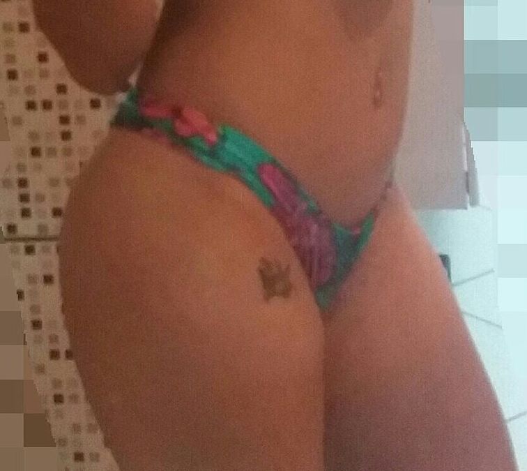 Rayssa 盗まれた写真が露出したふしだらな女