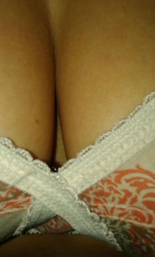Pakistani Beautiful Bhabhi Bitch