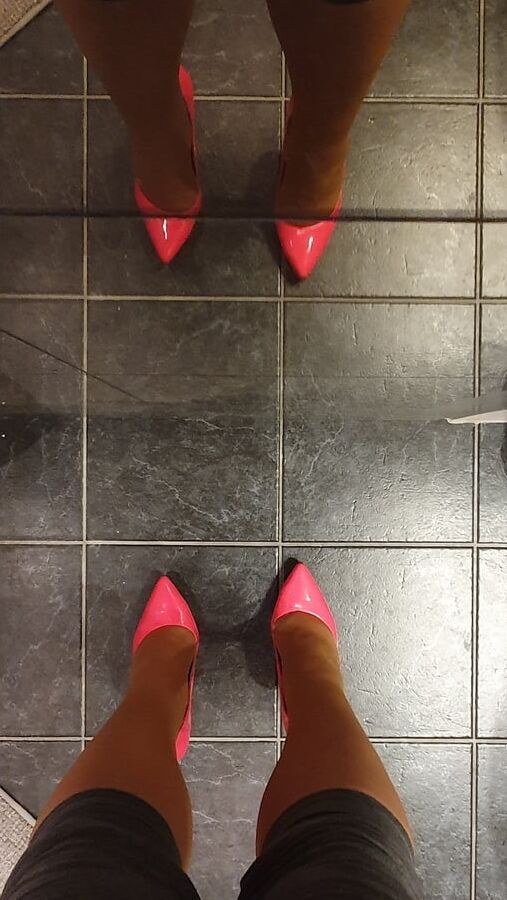 Pink fuck-me Heels