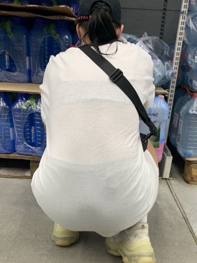 Beautiful gym lady. Upskirt sexy ass