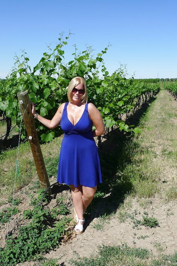 Big Tits MILF