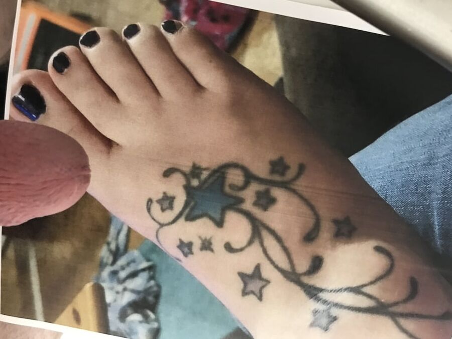 Cum for adram sexy feet.