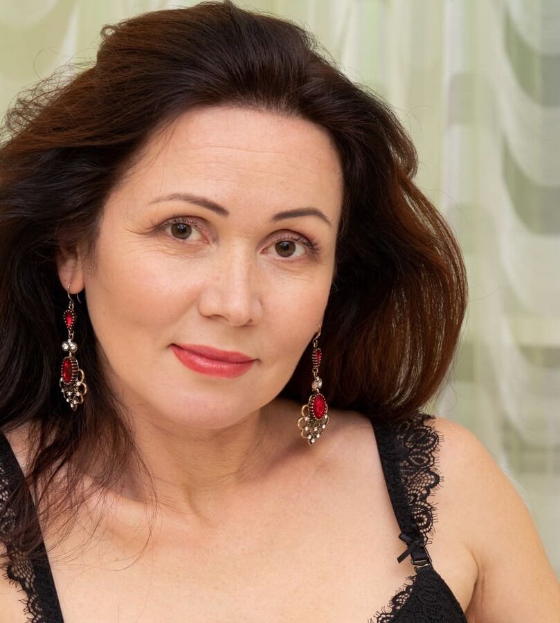 Pretty MILF