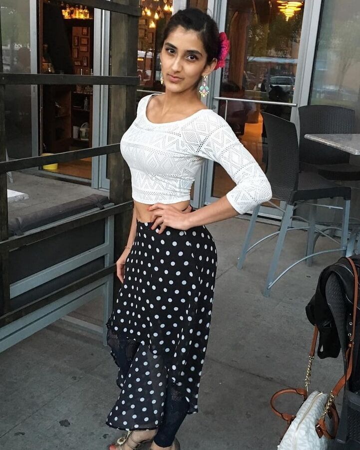 stuning desi mix