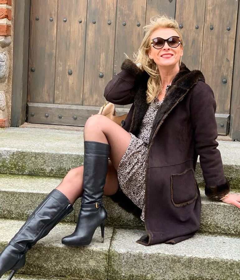 My hot Teacher Anna with great legs in nylon