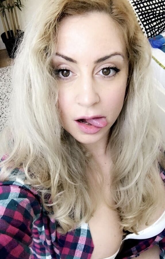 Sexy big boobs MILF