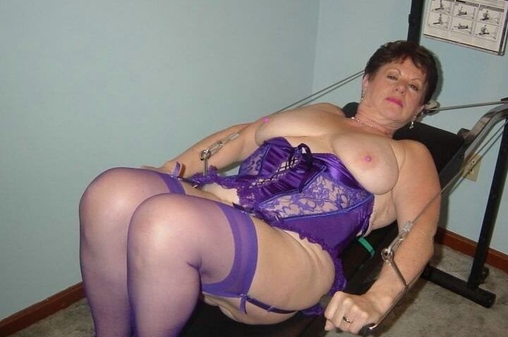 BBW sexy moms