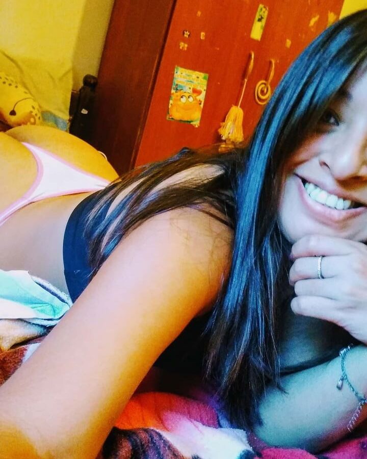 On Instagram- flopinaaa