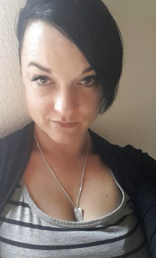 Web Slut Janina