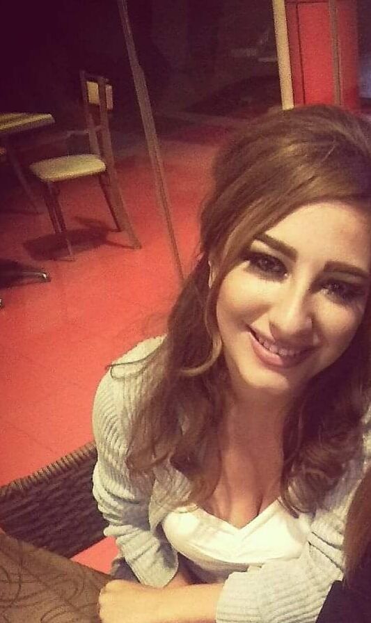 Arab Very Sexy Milf Mom Laya Part --Turkish Comments