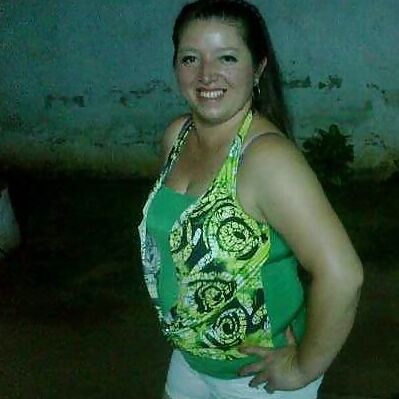 Madura, caliente y alegre