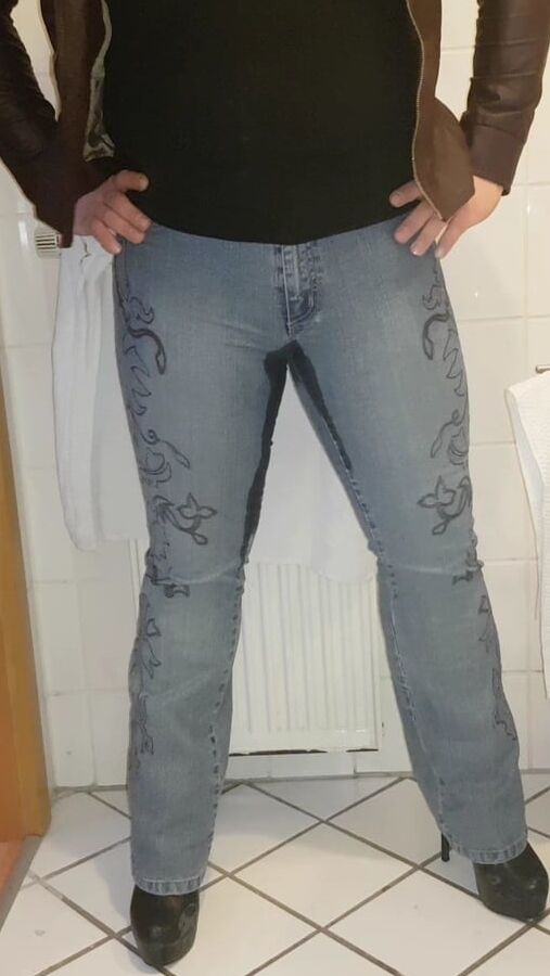 Jeans pissen