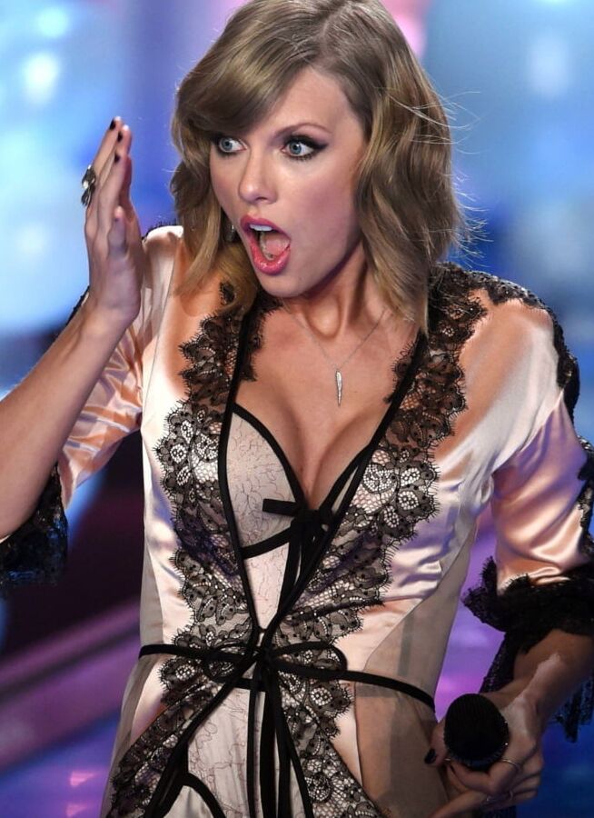 Taylor Fucktoy Swift