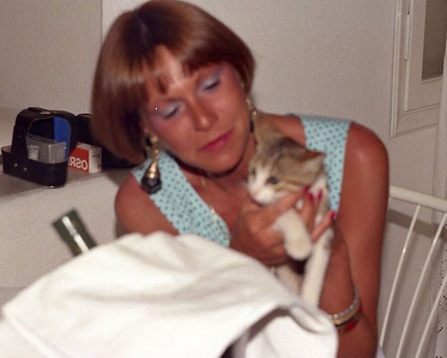 vintage LAURA