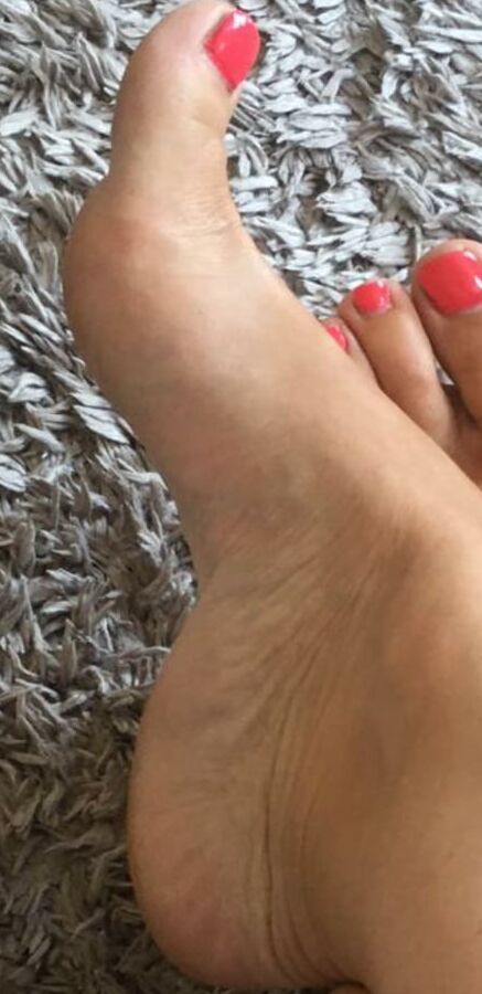 Girlfriends feet