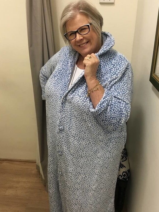 Lady mature in lingerie