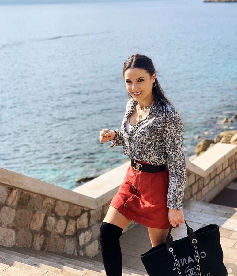 Capucine Anav