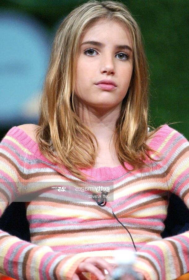 Emma Roberts obsession queen!
