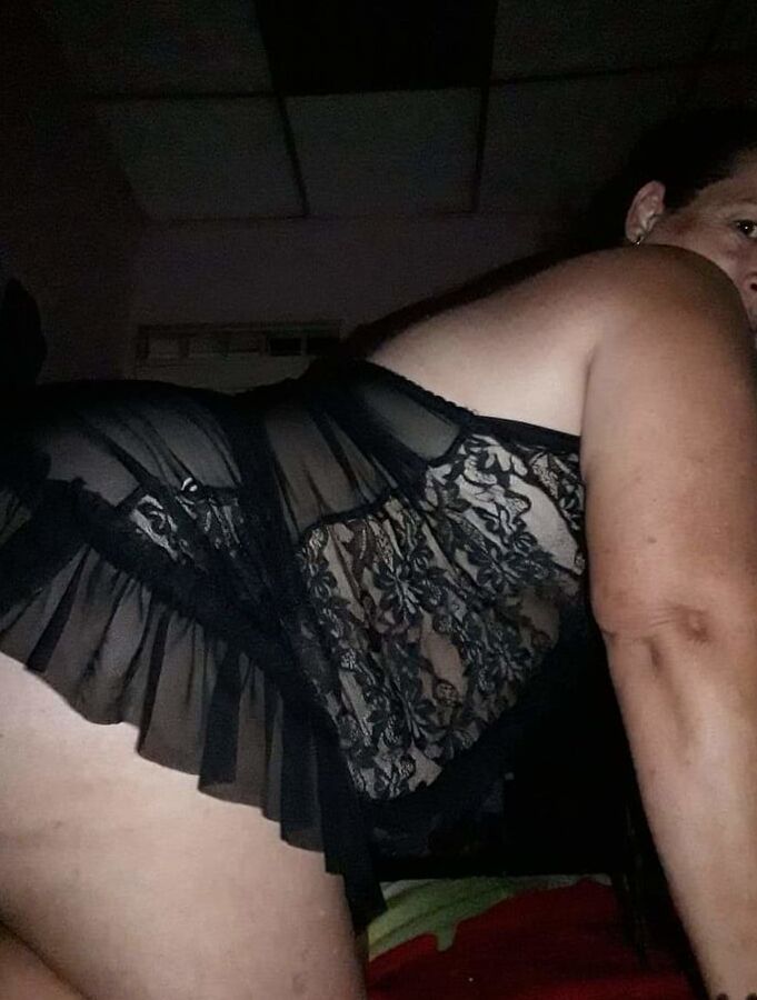 Chubby Latin milf