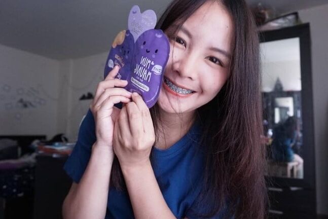 Thai office girl