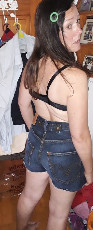 For the Lesbians who may like milfs this is the mrs