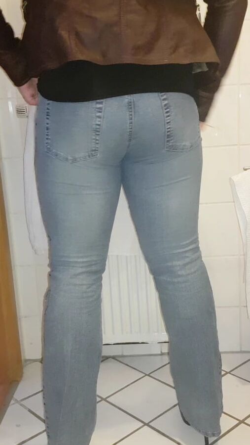 Jeans pissen