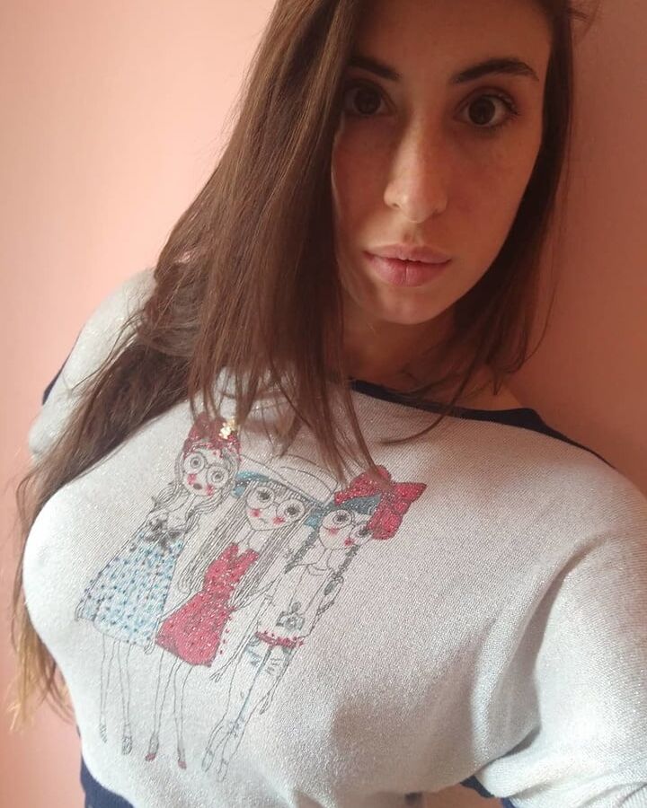 On Instagram- gabiiluz