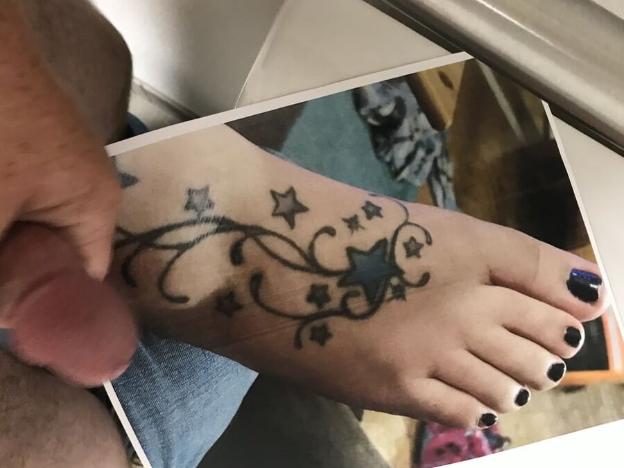 Cum for adram sexy feet.