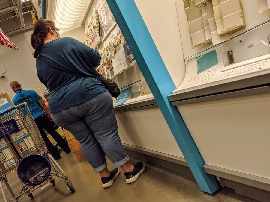 Hispanic Mature Wide Big Ass