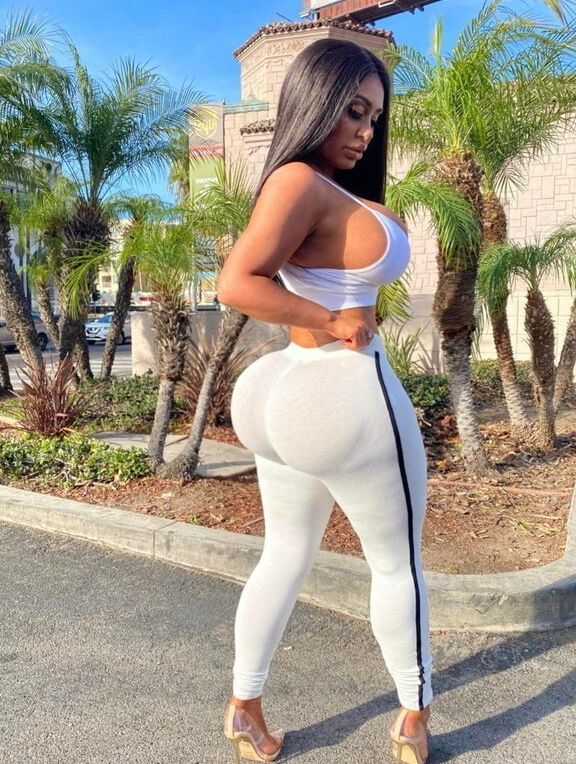 Brandy Bae bimbo pornstar
