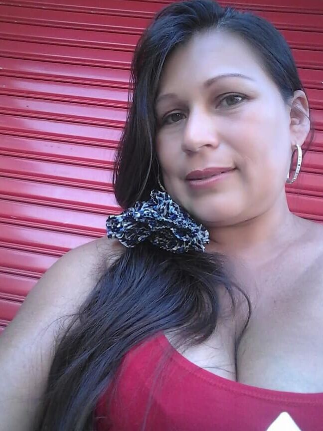 adri nogera mature