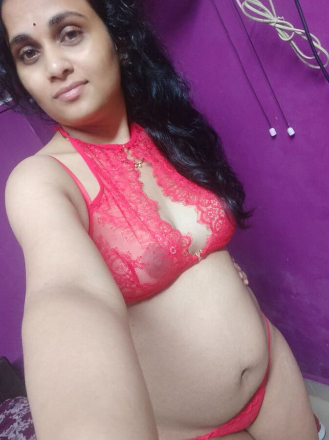 Sexy Indian Ritu