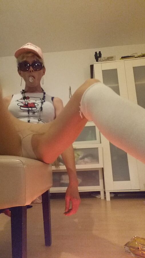 Hello Kitty - Slutty Sissy Kitty