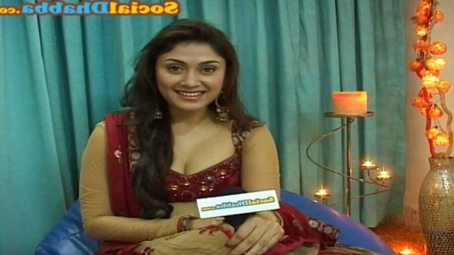 MANJIRI PHADNIS