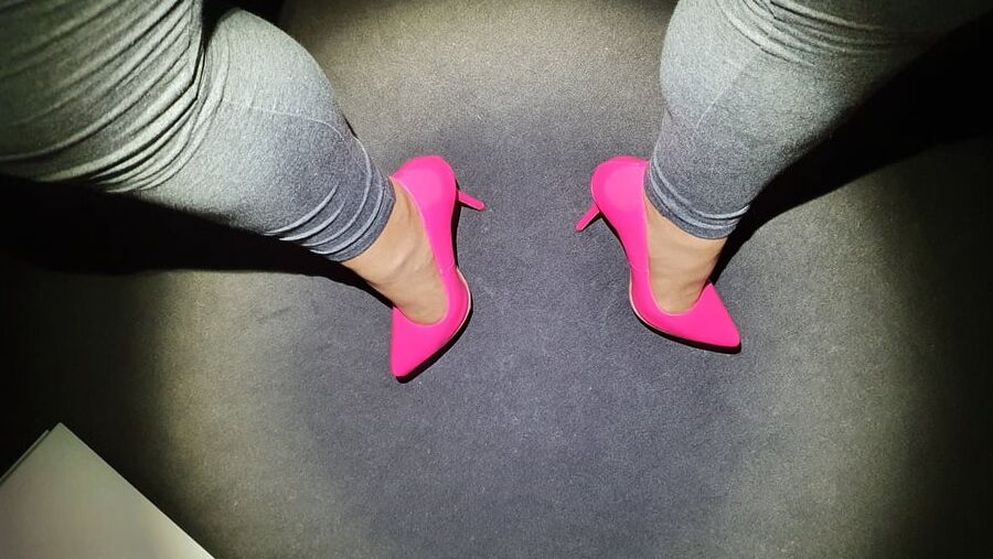 Pink fuck-me Heels