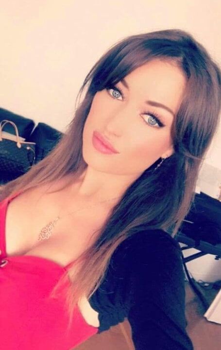 Elsa Esnoult
