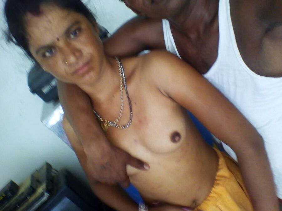 Sexy Bhabhi fucked with neighbour