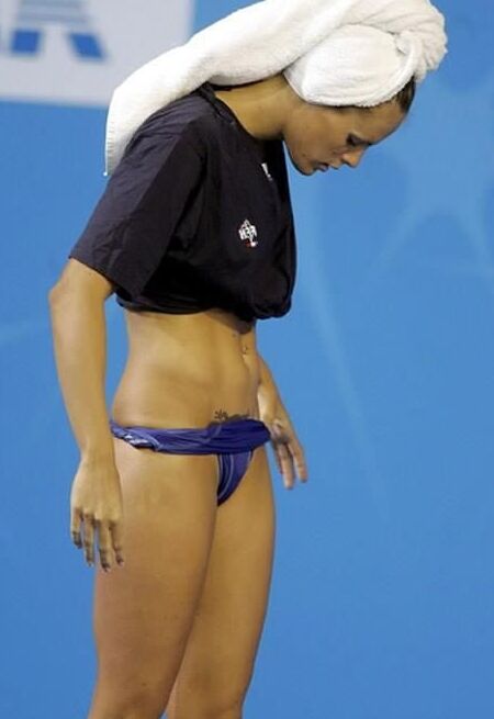 Laure manaudou nue et sexy
